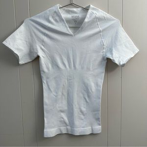 SPANX Zoned Performance Undershirt | Large